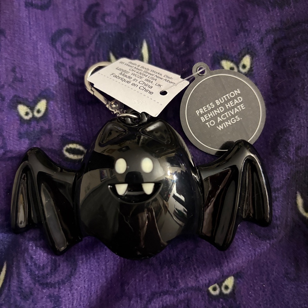 Black Bat hand sanitizer holder with movement Wings